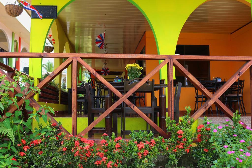 Hotel Las Flores Fortuna La Fortuna Екстериор снимка