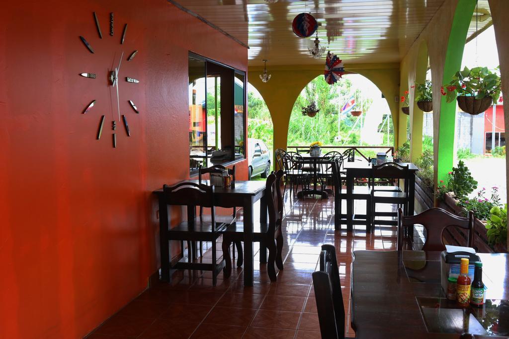 Hotel Las Flores Fortuna La Fortuna Екстериор снимка