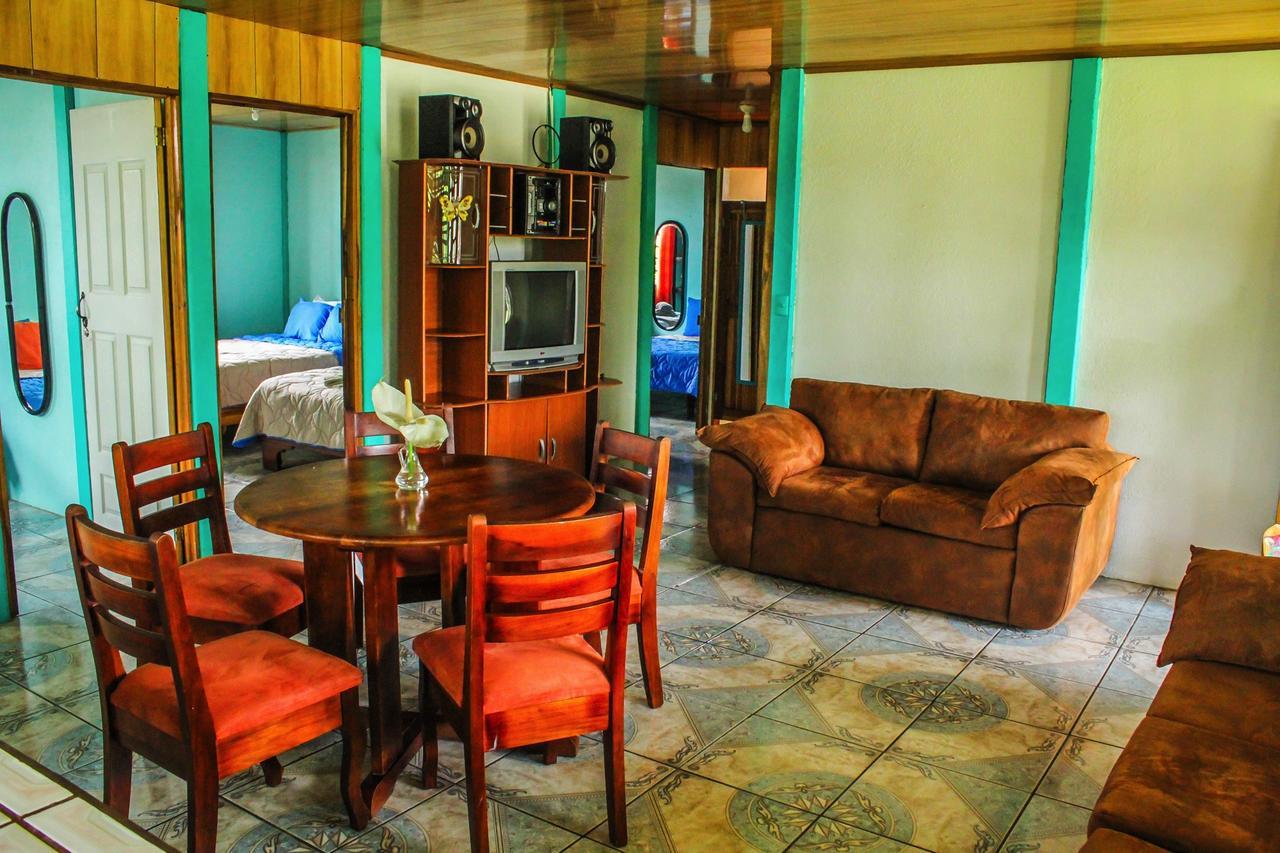 Hotel Las Flores Fortuna La Fortuna Екстериор снимка