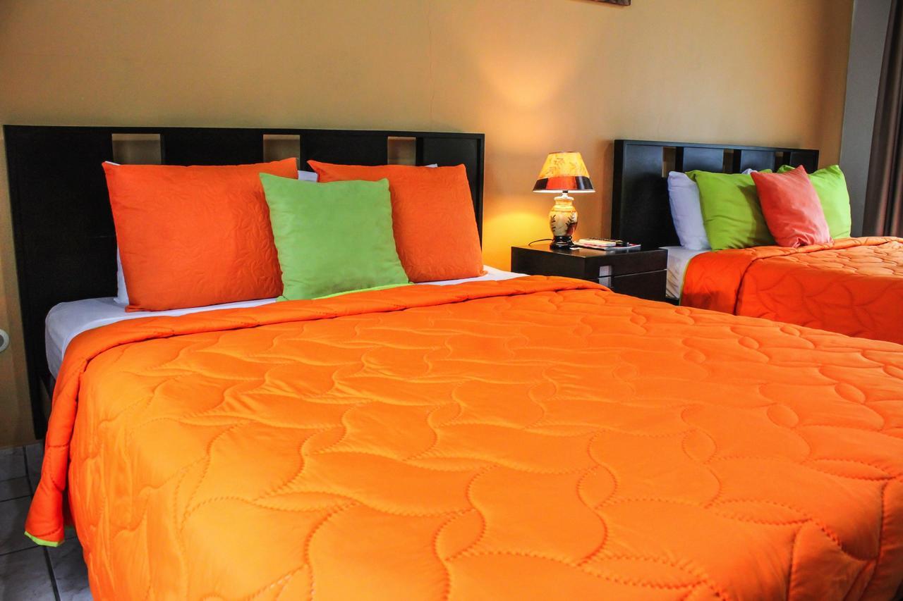 Hotel Las Flores Fortuna La Fortuna Екстериор снимка