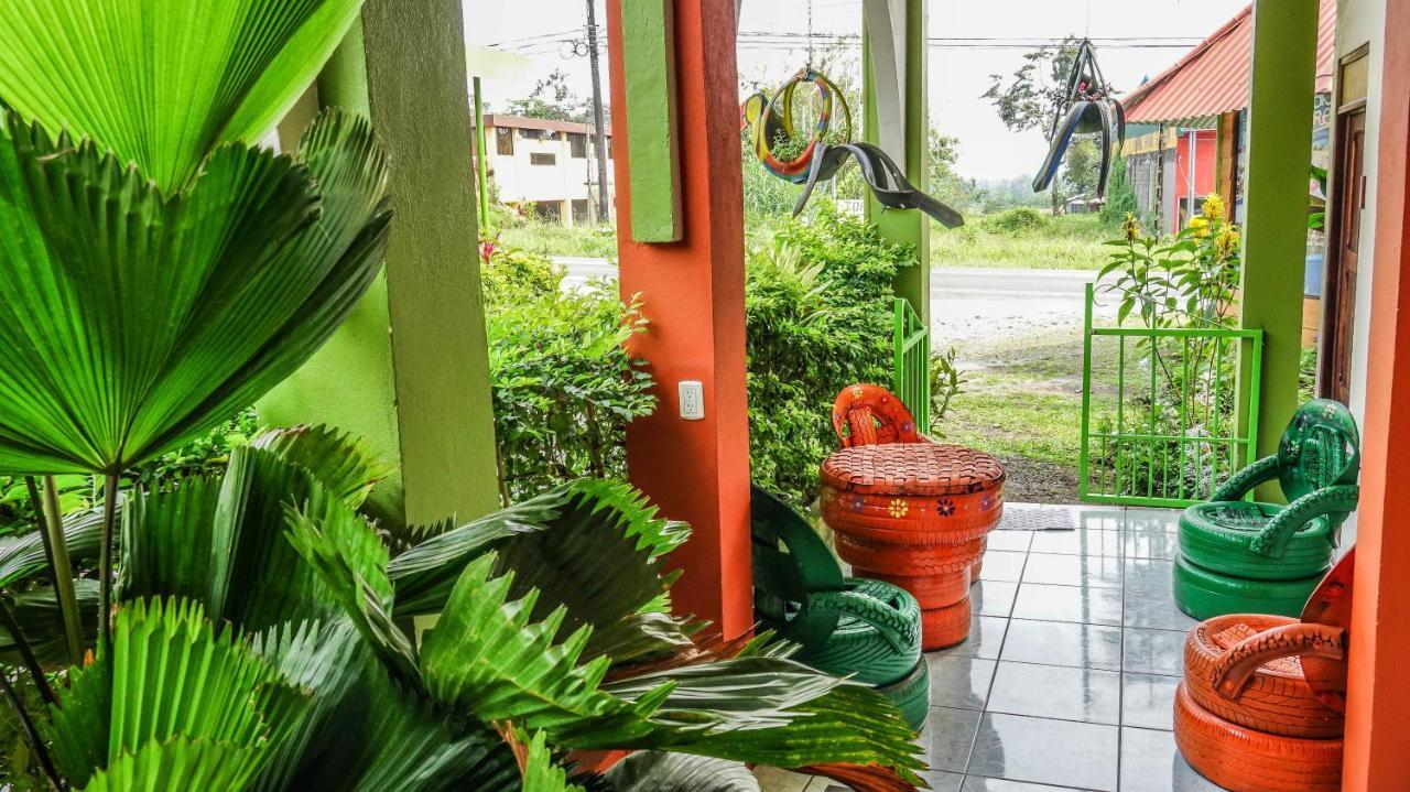 Hotel Las Flores Fortuna La Fortuna Екстериор снимка
